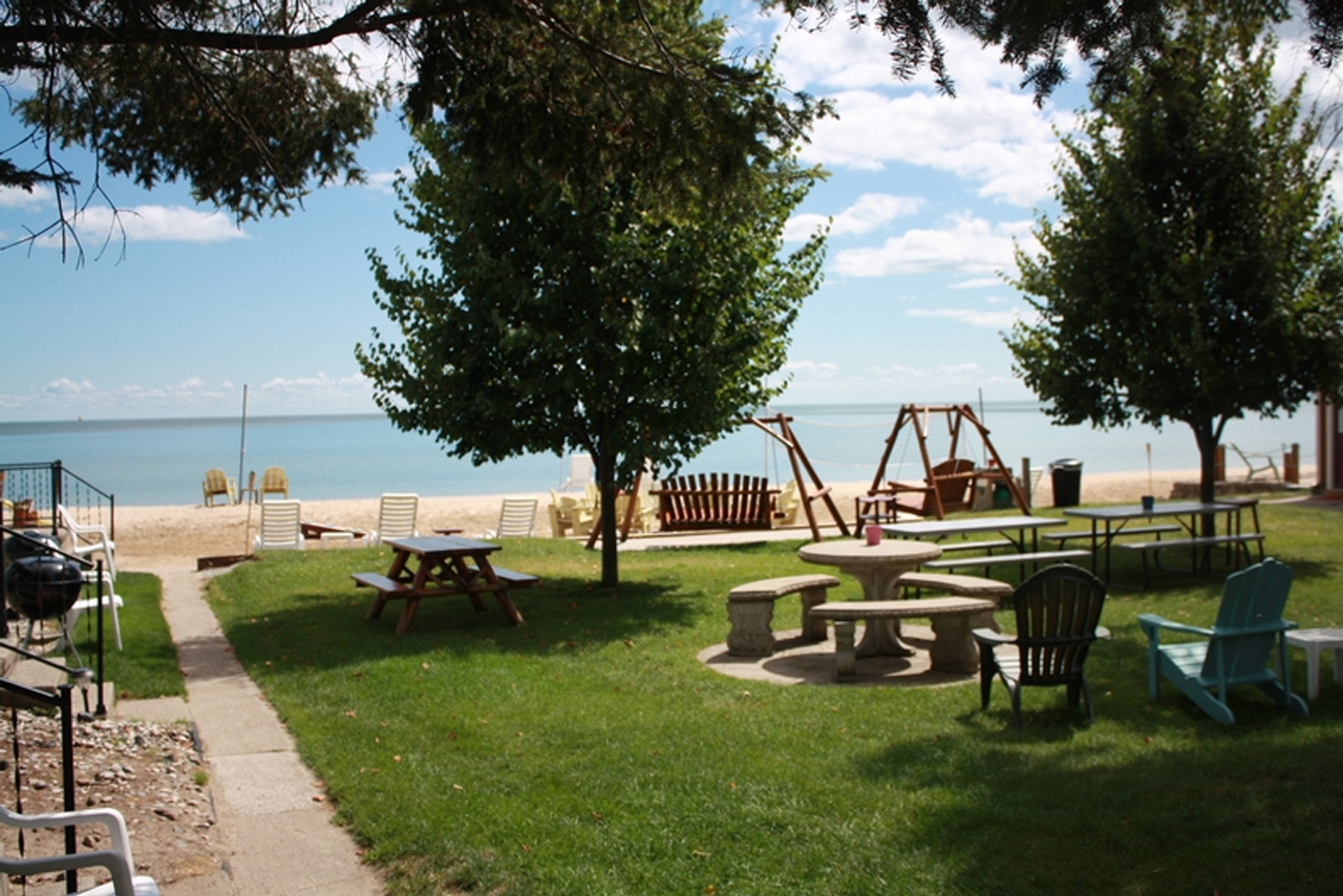 Comfortable guest room with queen bed